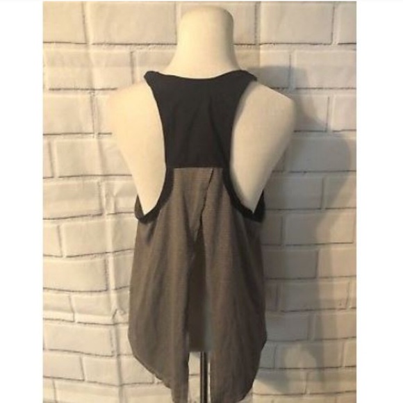 Lululemon Clip-In Tank - Picture 8 of 10